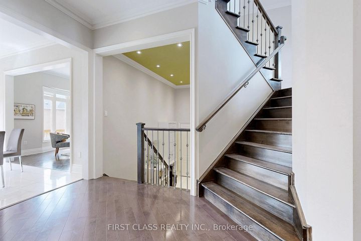 Photo 14 at 144 Alpaca Drive, Jefferson, Richmond Hill