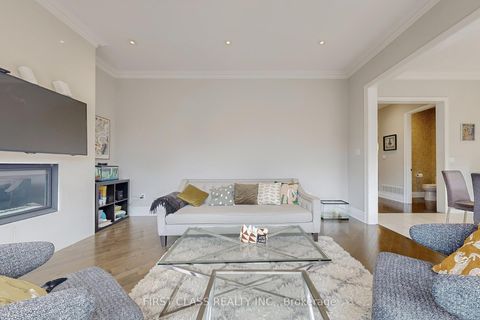 Photo 3 at 144 Alpaca Drive, Jefferson, Richmond Hill