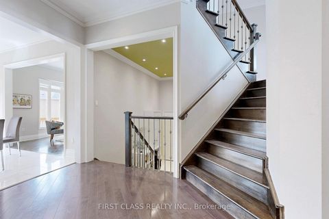 Photo 14 at 144 Alpaca Drive, Jefferson, Richmond Hill