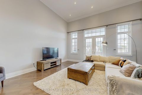 Photo 16 at 144 Alpaca Drive, Jefferson, Richmond Hill