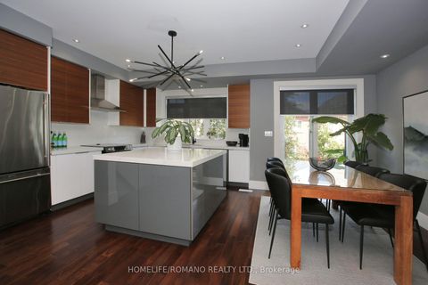 Photo 10 at 14 Ramage Lane, West Deane, Toronto