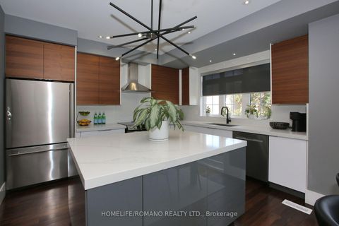 Photo 13 at 14 Ramage Lane, West Deane, Toronto
