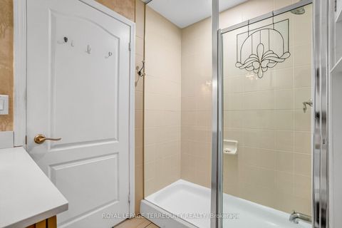 Photo 21 at 121 - 205 The Donway W, Don Mills, Toronto