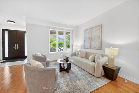 Photo 3 at 50 Steel Drive, Bayview Northeast, Aurora