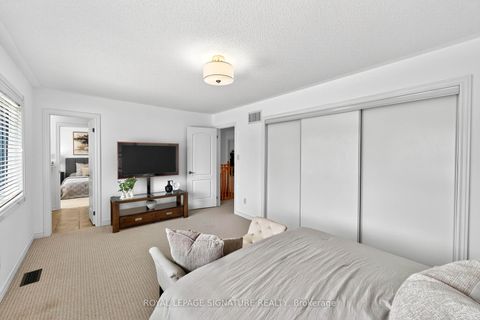 Photo 18 at 50 Steel Drive, Bayview Northeast, Aurora