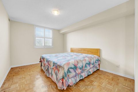Photo 12 at 522 - 7373 Martin Grove Road, Vaughan Grove, Vaughan