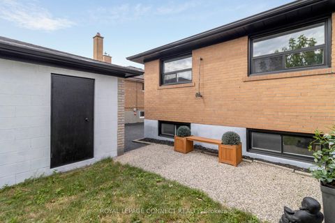 Photo 35 at 27 Charrington Crescent, Jane Heights, Toronto