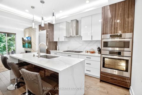 Photo 14 at 46 Franklin Avenue, Westgate, Toronto