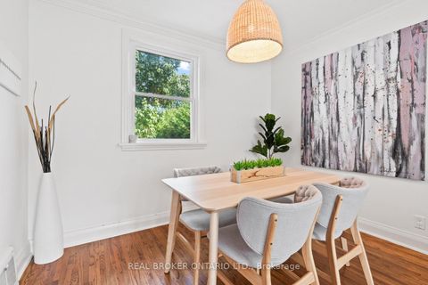 Photo 7 at 39 Vanbrugh Avenue, Cliffside, Toronto