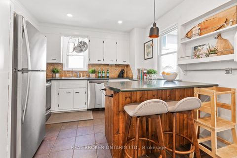 Photo 9 at 39 Vanbrugh Avenue, Cliffside, Toronto
