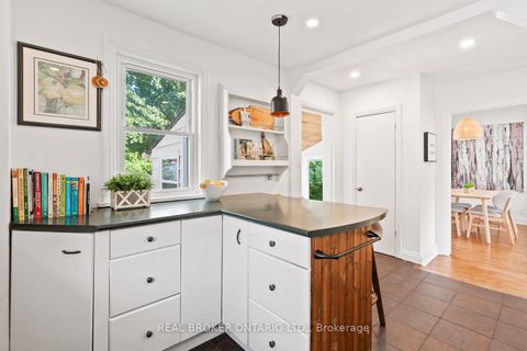 Photo 10 at 39 Vanbrugh Avenue, Cliffside, Toronto