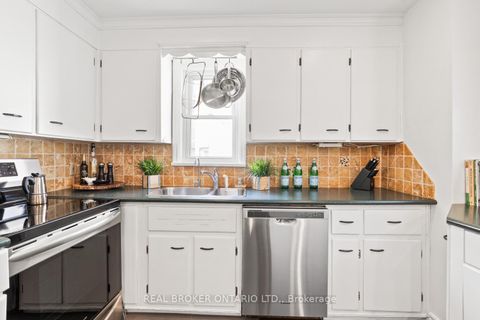Photo 12 at 39 Vanbrugh Avenue, Cliffside, Toronto
