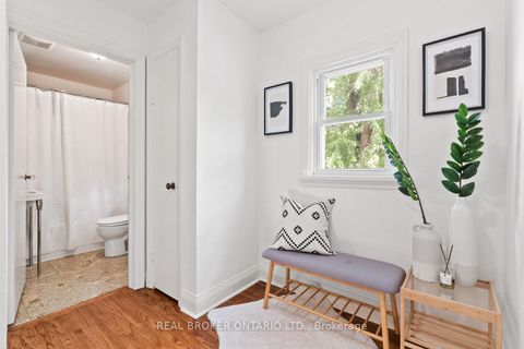 Photo 19 at 39 Vanbrugh Avenue, Cliffside, Toronto