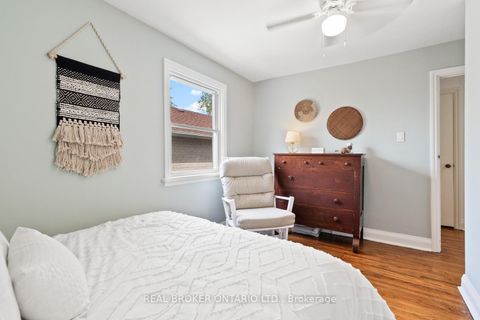 Photo 24 at 39 Vanbrugh Avenue, Cliffside, Toronto
