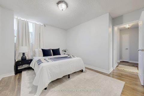 Photo 7 at 801 - 5 Parkway Forest Drive, Henry Farm, Toronto