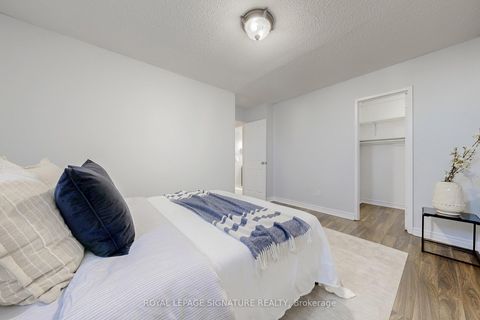 Photo 8 at 801 - 5 Parkway Forest Drive, Henry Farm, Toronto
