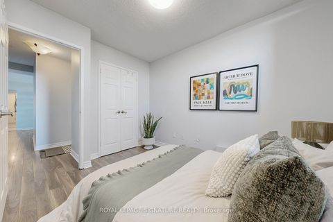 Photo 14 at 801 - 5 Parkway Forest Drive, Henry Farm, Toronto