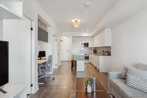 Photo 11 at 1112 - 2489 Taunton Road, RO River Oaks, Oakville