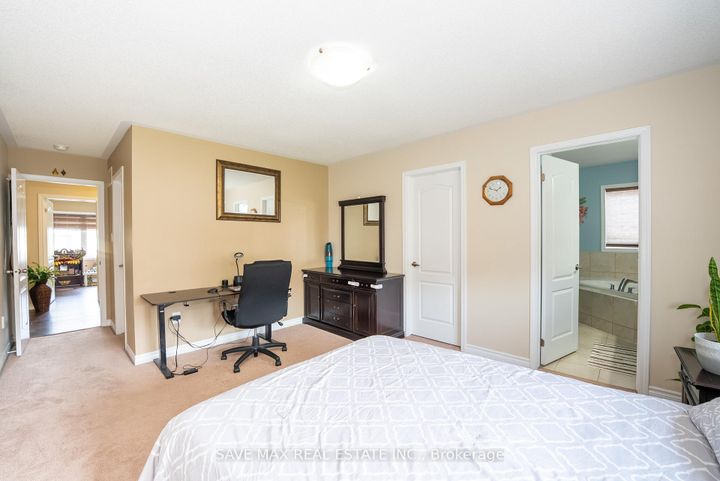 Photo 13 at 30 Polstar Road, Northwest Brampton, Brampton