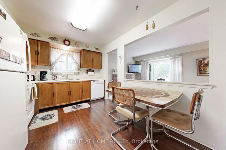 Photo 7 at 119 Grenbeck Drive, Milliken, Toronto