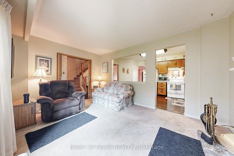 Photo 4 at 119 Grenbeck Drive, Milliken, Toronto
