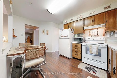 Photo 5 at 119 Grenbeck Drive, Milliken, Toronto