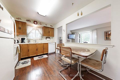 Photo 7 at 119 Grenbeck Drive, Milliken, Toronto