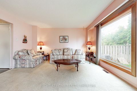 Photo 9 at 119 Grenbeck Drive, Milliken, Toronto