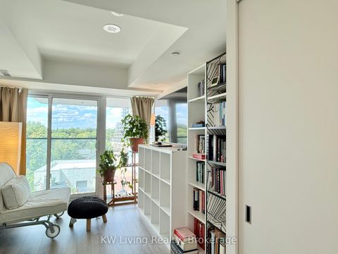 Photo 15 at 725 - 8 Hillsdale Avenue E, Mount Pleasant West, Toronto