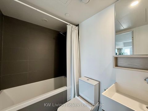 Photo 17 at 725 - 8 Hillsdale Avenue E, Mount Pleasant West, Toronto