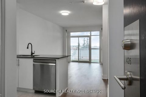 Photo 6 at 426 - 281 Woodbridge Avenue, West Woodbridge, Vaughan