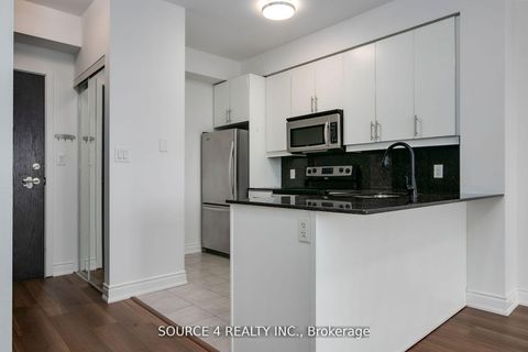 Photo 15 at 426 - 281 Woodbridge Avenue, West Woodbridge, Vaughan