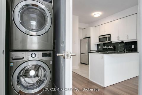 Photo 27 at 426 - 281 Woodbridge Avenue, West Woodbridge, Vaughan