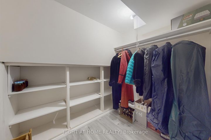 Photo 27 at 1592 Otterby Road, Applewood, Mississauga
