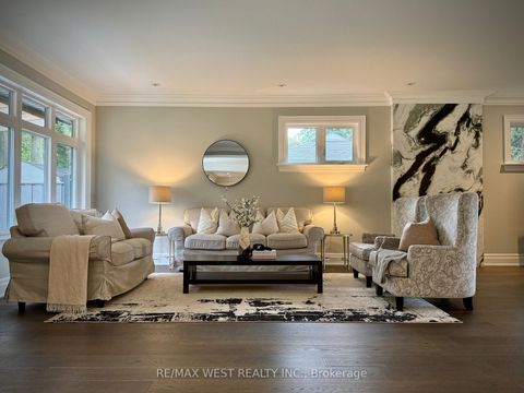 Photo 10 at 18 Windy Ridge Drive, Scarborough Village, Toronto