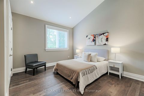 Photo 30 at 18 Windy Ridge Drive, Scarborough Village, Toronto