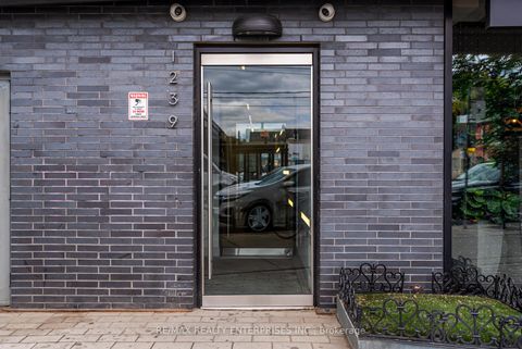 Photo 1 at 204 - 1239 Dundas Street W, Bellwoods, Toronto