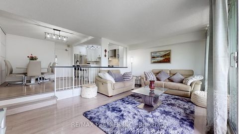 Photo 4 at 710 - 270 Scarlett Road, Smythe, Toronto
