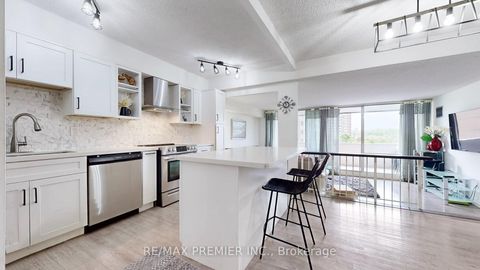 Photo 7 at 710 - 270 Scarlett Road, Smythe, Toronto