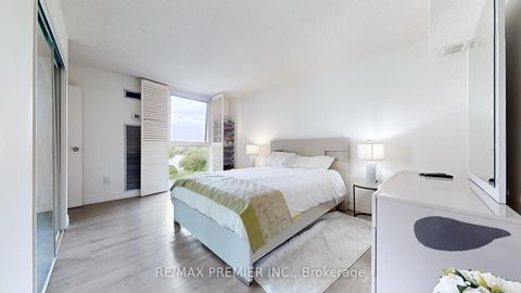 Photo 15 at 710 - 270 Scarlett Road, Smythe, Toronto Photo 15 at 710 - 270 Scarlett Road, Smythe, Toronto