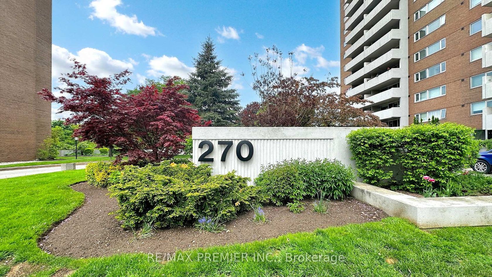 710 - 270 Scarlett Road, Smythe, Toronto by Loree Meneguzzi Real Estate 710 - 270 Scarlett Road, Smythe, Toronto