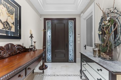 Photo 4 at 32 Birch Hill Road, East Woodbridge, Vaughan