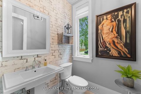 Photo 23 at 32 Birch Hill Road, East Woodbridge, Vaughan