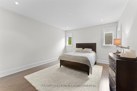 Photo 33 at 32 Birch Hill Road, East Woodbridge, Vaughan