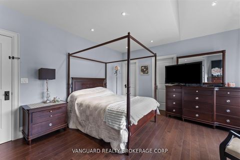 Photo 35 at 32 Birch Hill Road, East Woodbridge, Vaughan