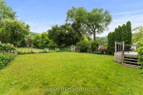 Photo 43 at 32 Birch Hill Road, East Woodbridge, Vaughan