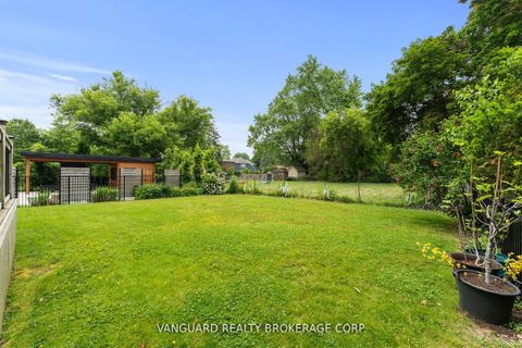 Photo 44 at 32 Birch Hill Road, East Woodbridge, Vaughan
