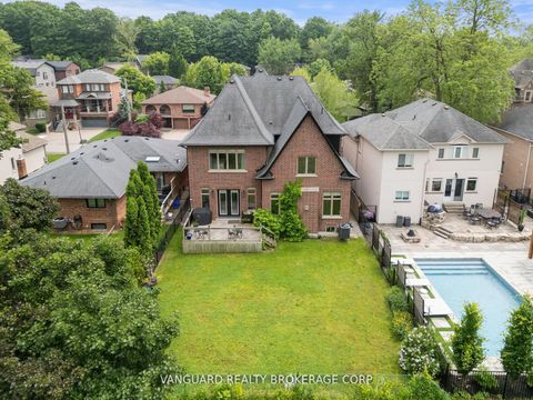 Photo 46 at 32 Birch Hill Road, East Woodbridge, Vaughan