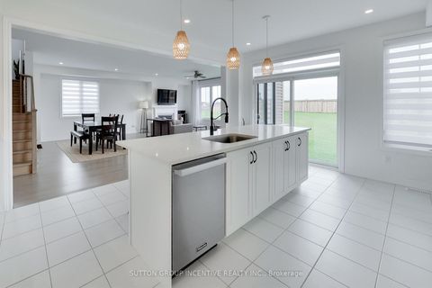Photo 6 at 13 Abbey Crescent, Rural Barrie Southeast, Barrie