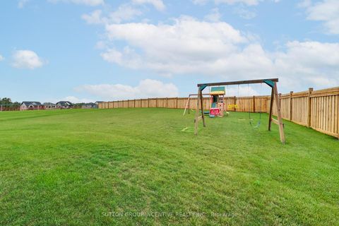 Photo 34 at 13 Abbey Crescent, Rural Barrie Southeast, Barrie
